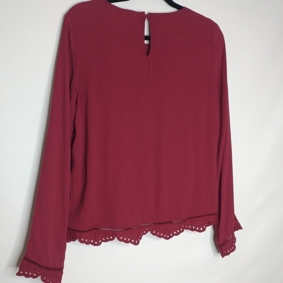 NWT Storee Eyelet Embroidered Blouse - Picture 12 of 14